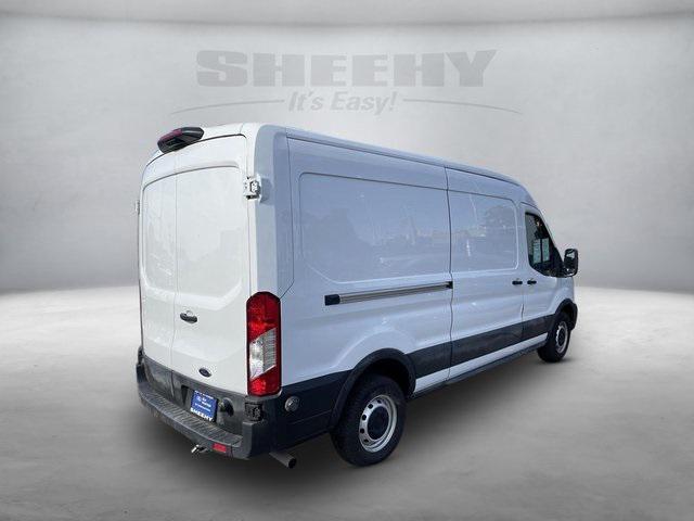2022 ford transit-250 base