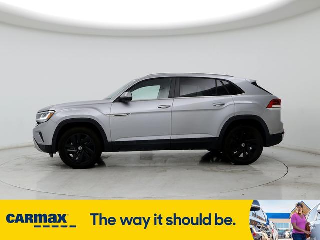 2022 volkswagen atlas cross sport se w/tech