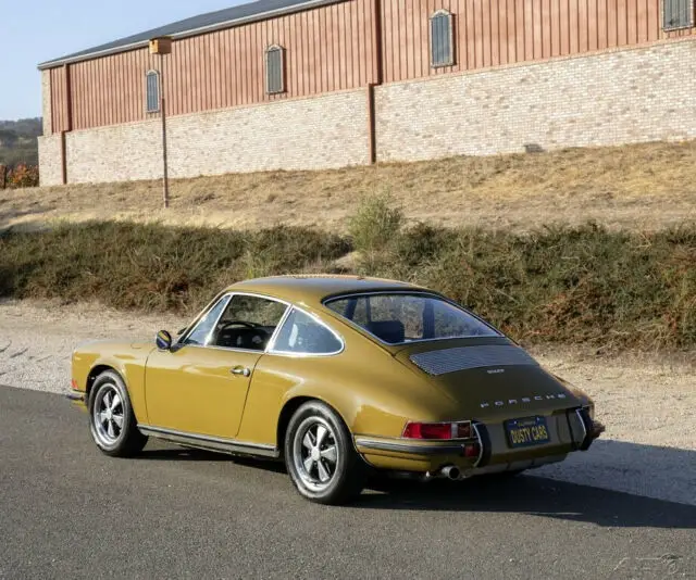 rare "olive 39" 1971 porsche 911t coupe solid orig flrs fresh 2.2 rebuild/ resto