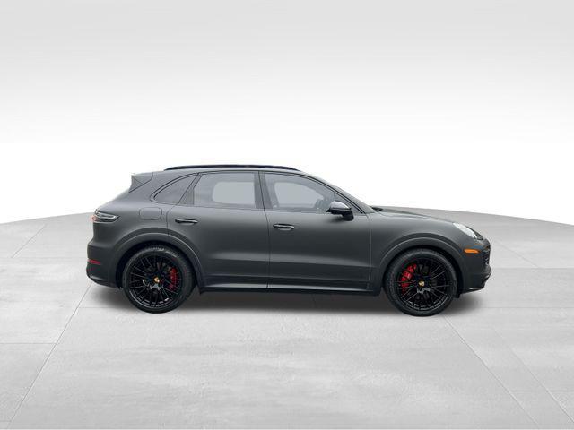 2021 porsche cayenne gts