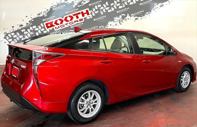 2017 toyota prius three