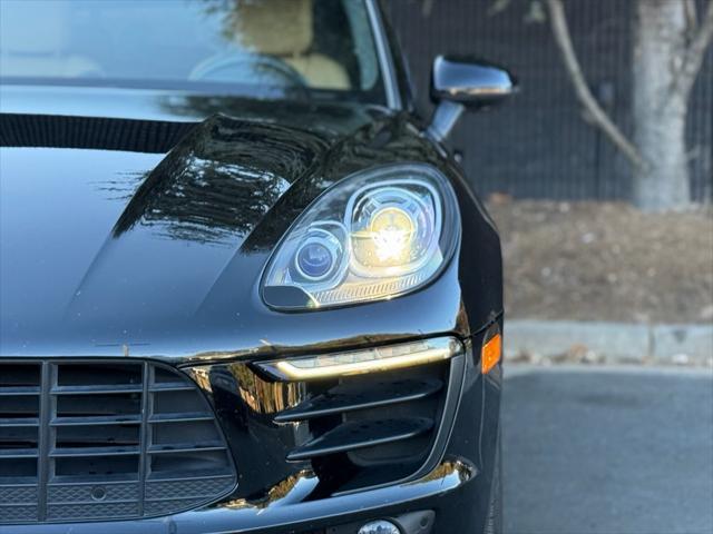 2018 porsche macan base