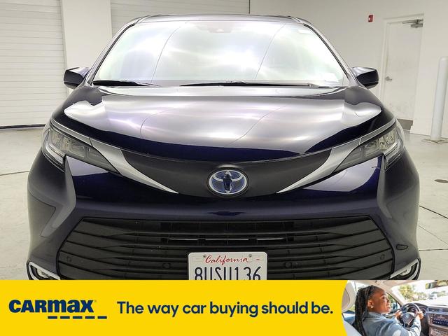 2021 toyota sienna xle
