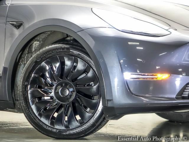 2022 tesla model y long range