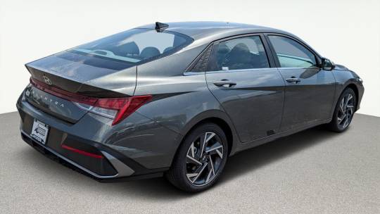 2024 Hyundai Elantra
