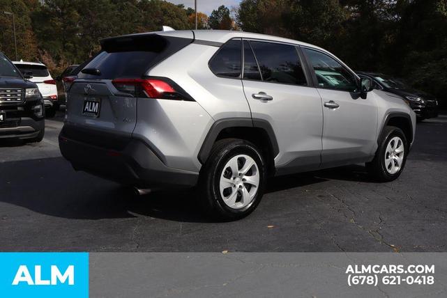 2024 toyota rav4 le