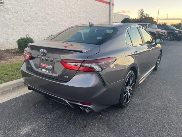 2023 toyota camry se