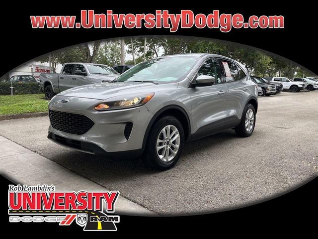 2021 ford escape se
