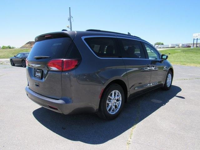 2021 chrysler voyager lxi
