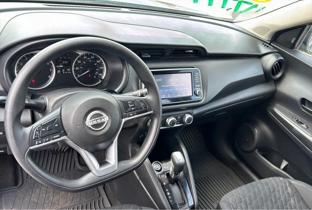 2022 nissan kicks s
