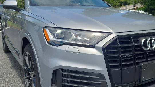 2021 Audi Q7 55 premium plus
