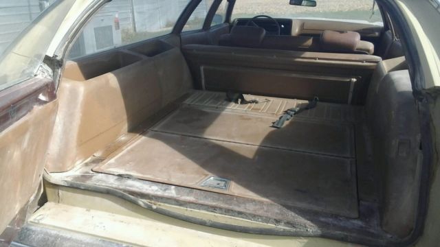 1972,fury wagon