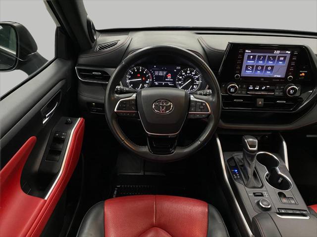 2021 toyota highlander xse