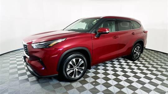 2022 toyota highlander xle