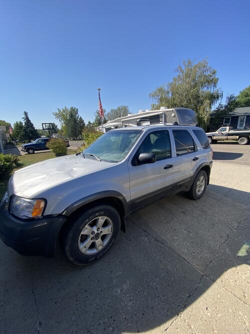runs and drives, it needs new rotars, it wants to die out sometimes when parked fo