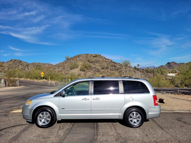 2008 chrysler town & country touring