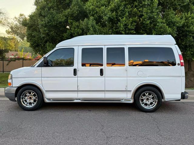 2009 gmc savana 1500 base