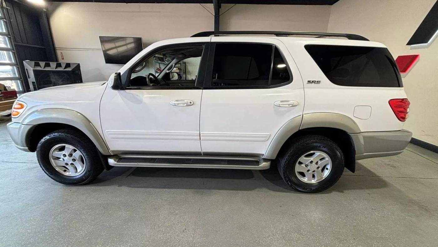 2003 toyota sequoia sr5