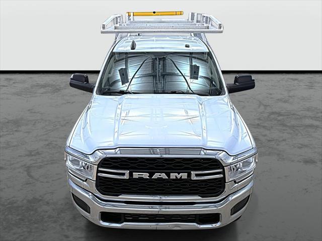 2020 ram 2500 tradesman crew cab 4x2 8' box