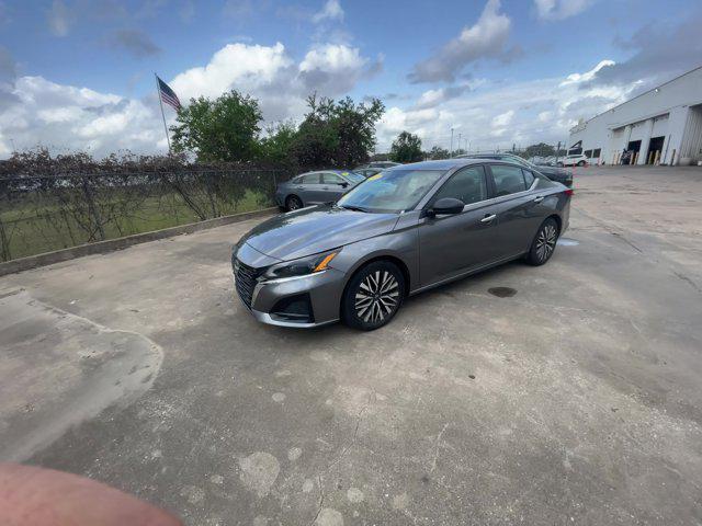 2024 nissan altima 2.5 sv
