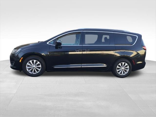 2019 chrysler pacifica touring l