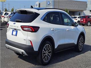 2023 Ford Escape base