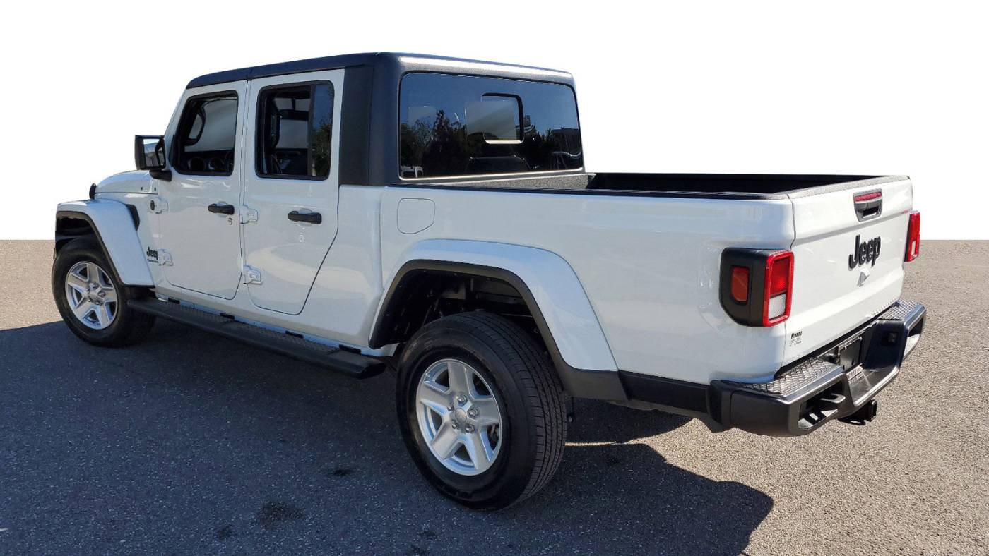 2022 jeep gladiator sport s