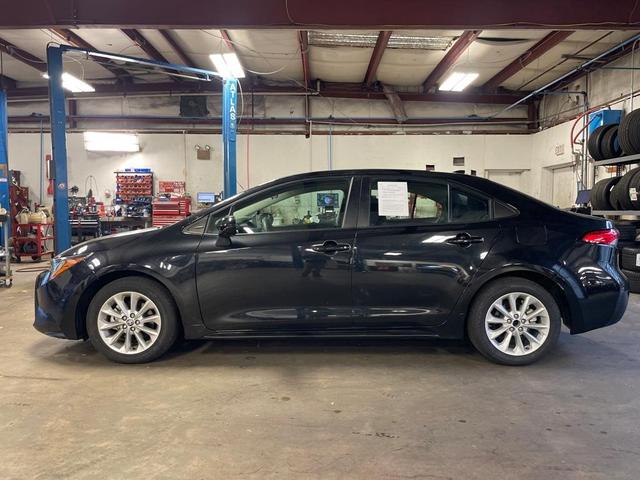 2022 toyota corolla le
