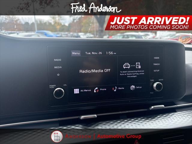 2023 kia carnival lx