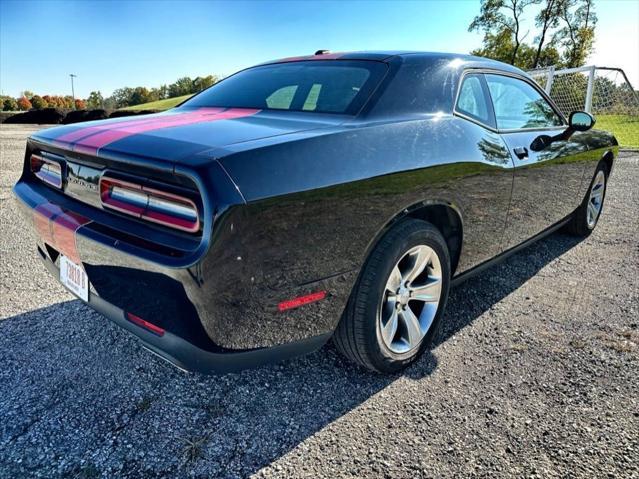 2015 dodge challenger sxt