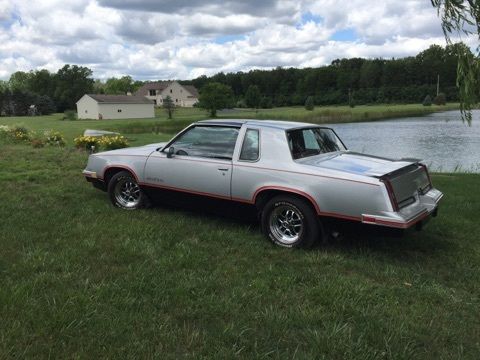 1984 oldsmobile cutlass hurst/olds-one of 3500 made good driver quality
