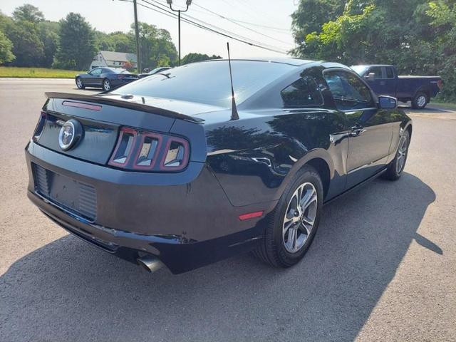 2014 ford mustang v6 premium