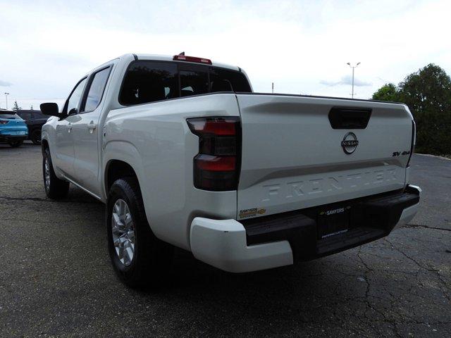 2022 nissan frontier sv
