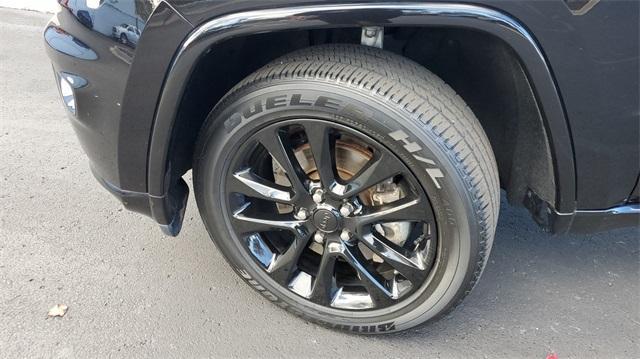 2021 jeep grand cherokee laredo x
