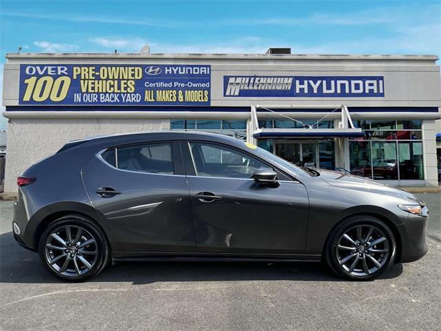 2023 mazda mazda3 fwd w/preferred package