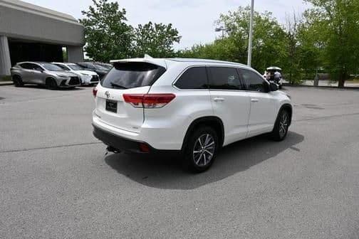 2017 toyota highlander xle in brentwood, tennessee