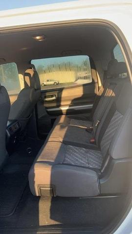 2018 toyota tundra sr5