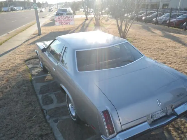 1976 oldsmobile cutlass floor shift, automatic, great looking, v8 350 no reserve