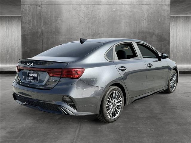 2023 kia forte gt-line