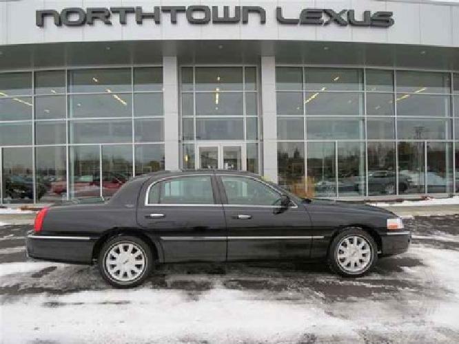 2008 lincoln town car signature limited in amherst, ny