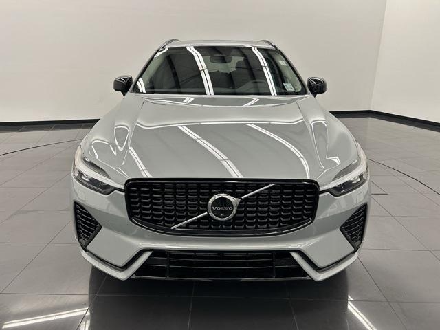 2024 volvo xc60 recharge plug-in hybrid t8 plus dark theme