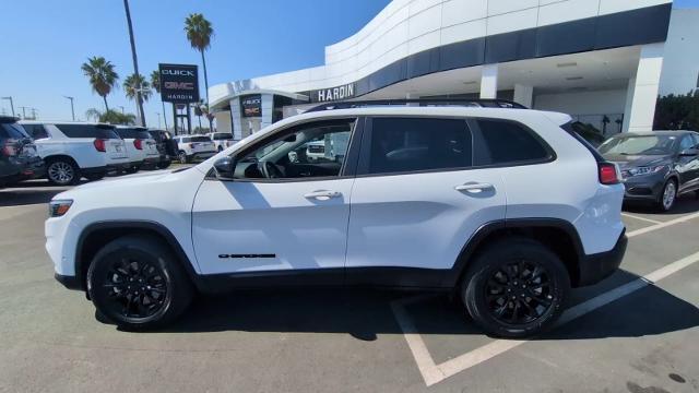 2023 jeep cherokee altitude lux