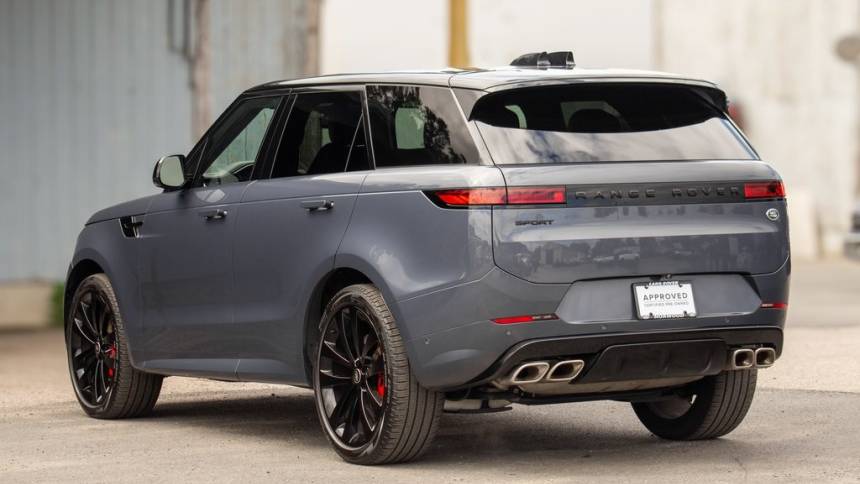 2023 land rover range rover sport p530 first edition