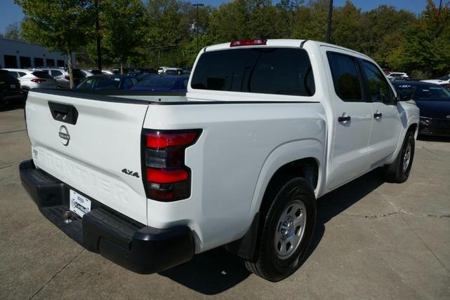 2022 nissan frontier s