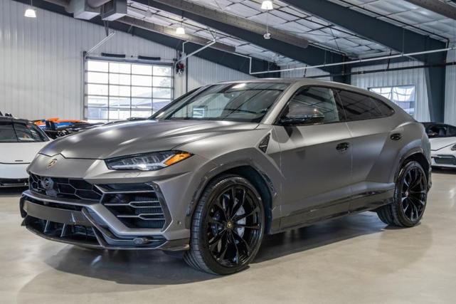 2021 lamborghini urus full ppf-4 seater-lots of fiber!!