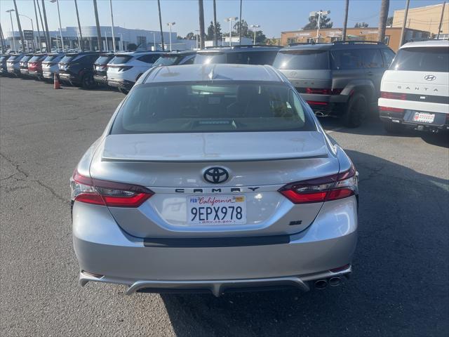 2023 toyota camry se