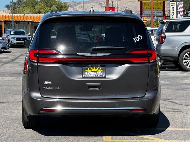 2022 chrysler pacifica touring l