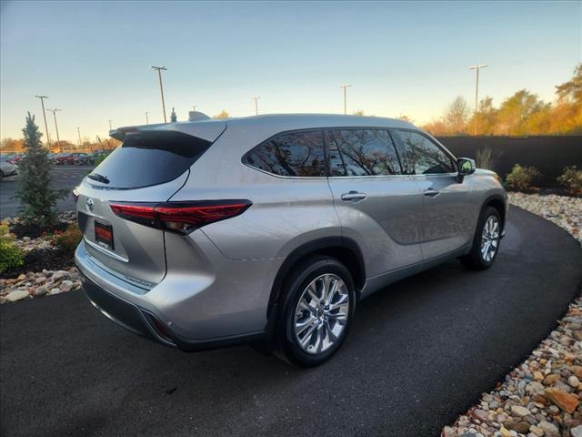 2023 toyota highlander limited