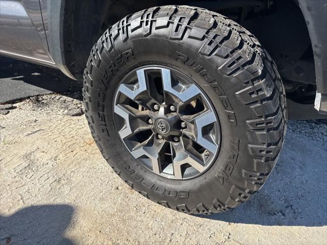2019 toyota tacoma sr