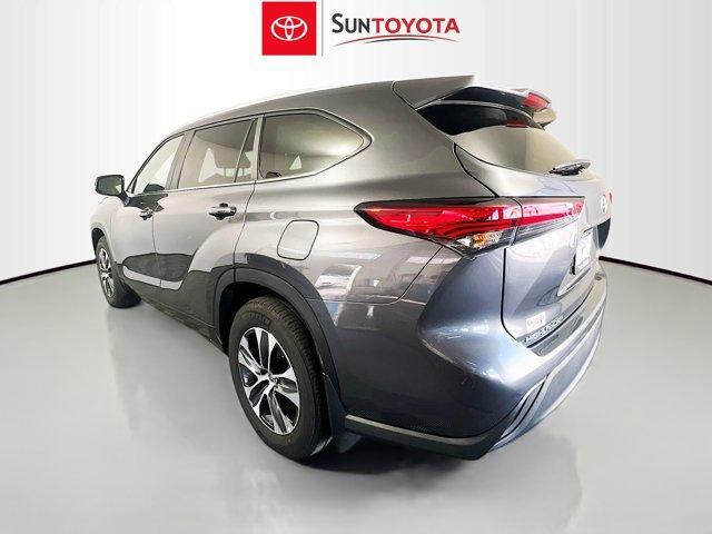 2023 toyota highlander xle